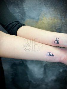 tattoo pandas panda spolecne tetovani paired tattoo cernobile tetovani black and white tattoo